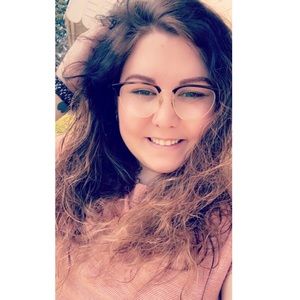 Meet your Posher, Allison